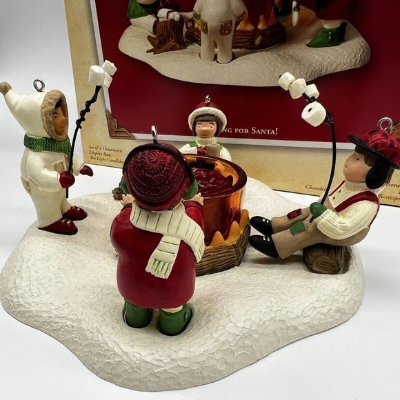 HALLMARK  Keepsake Ornament Waiting For Santa Set‎ Of 4 W/ Candle Base 2003 - Picture 4 of 6